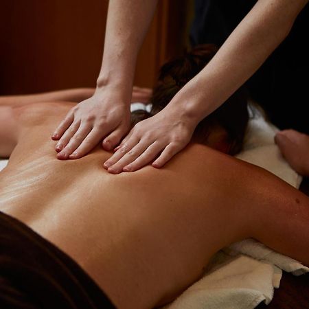 Ledsham  Macdonald Craxton Wood Hotel & Spa מראה חיצוני תמונה
