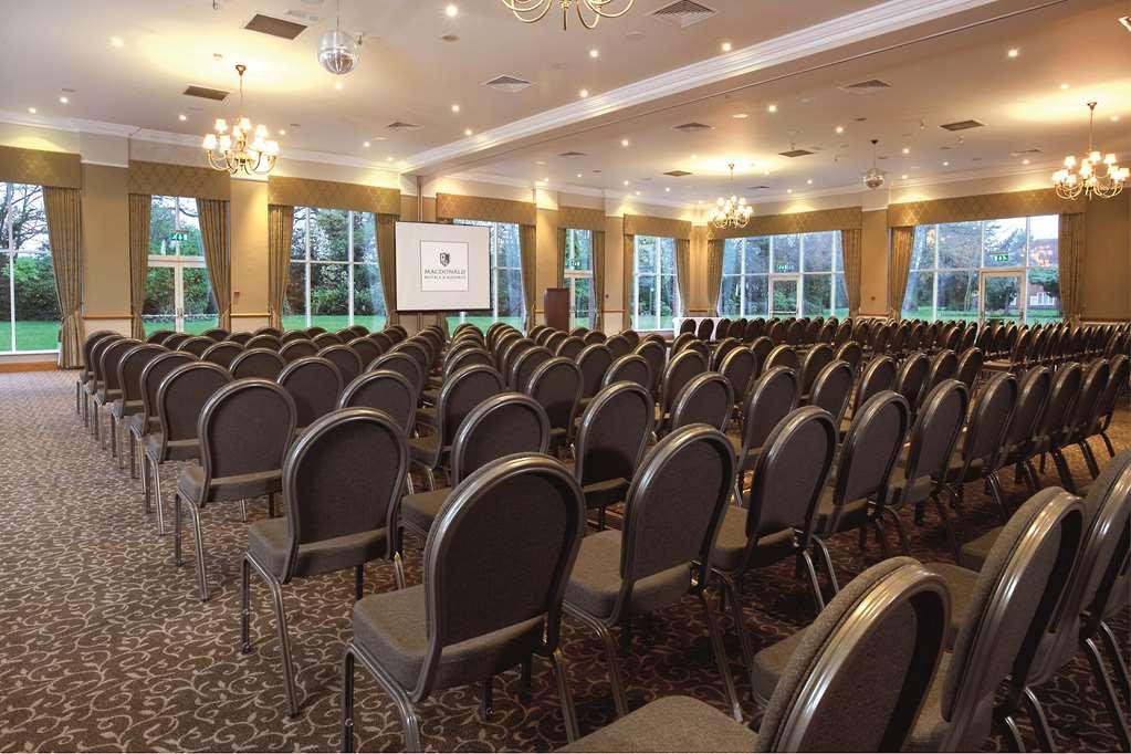 Ledsham  Macdonald Craxton Wood Hotel & Spa מתקנים תמונה