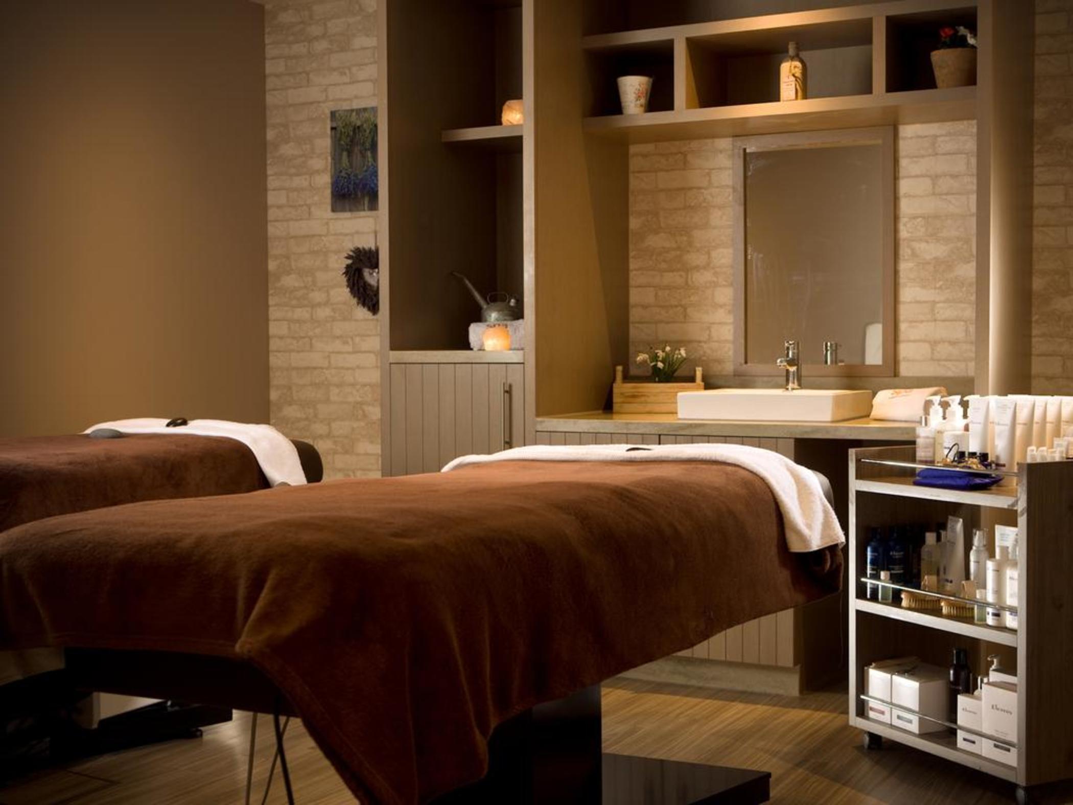 Ledsham  Macdonald Craxton Wood Hotel & Spa מראה חיצוני תמונה