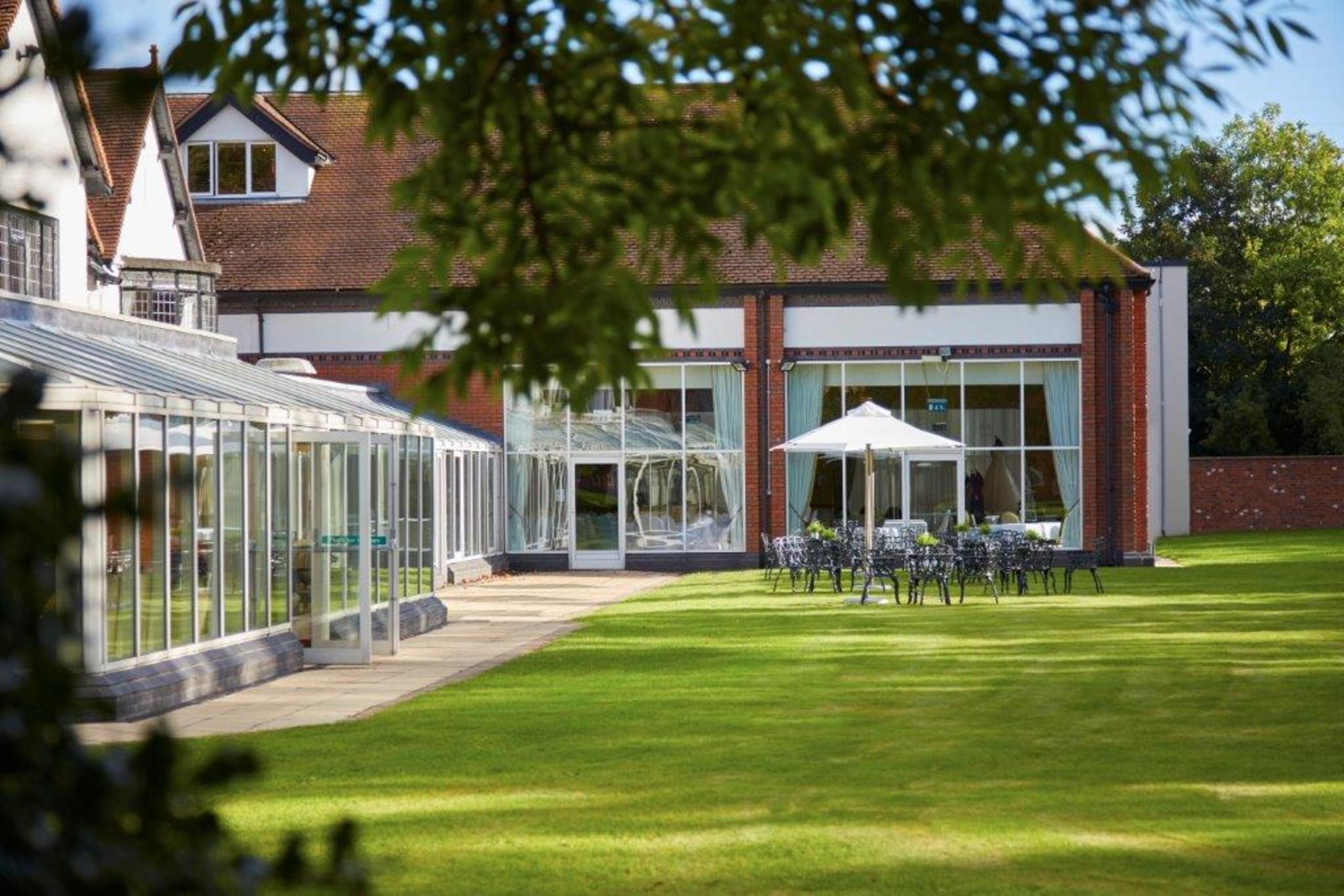 Ledsham  Macdonald Craxton Wood Hotel & Spa מראה חיצוני תמונה