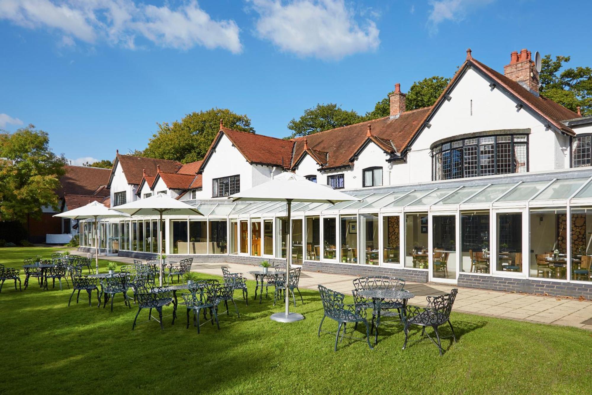 Ledsham  Macdonald Craxton Wood Hotel & Spa מראה חיצוני תמונה