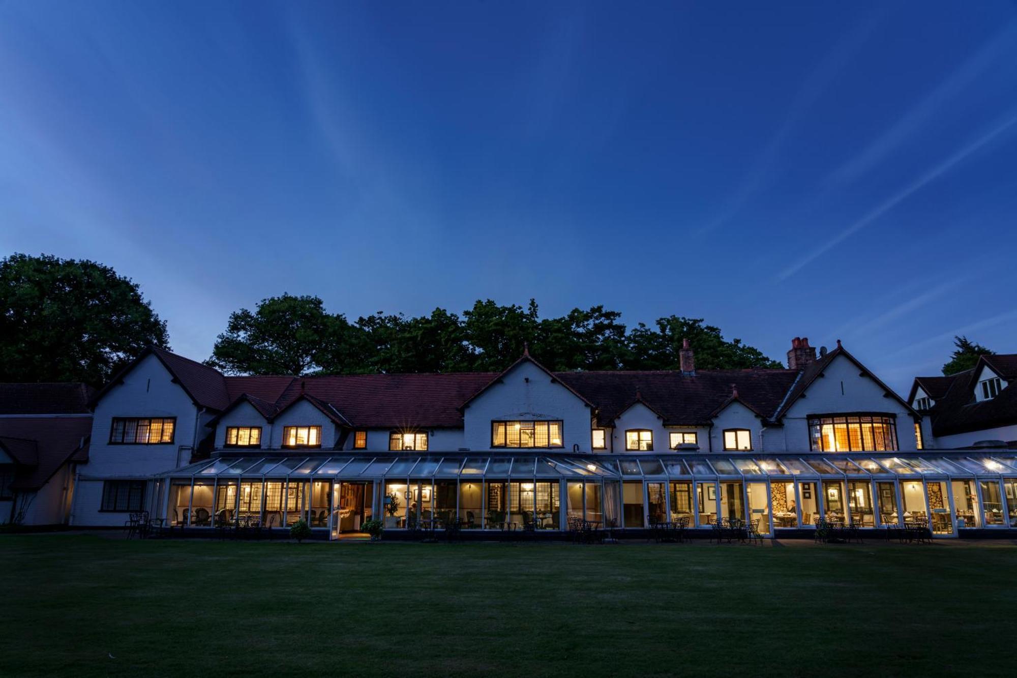 Ledsham  Macdonald Craxton Wood Hotel & Spa מראה חיצוני תמונה
