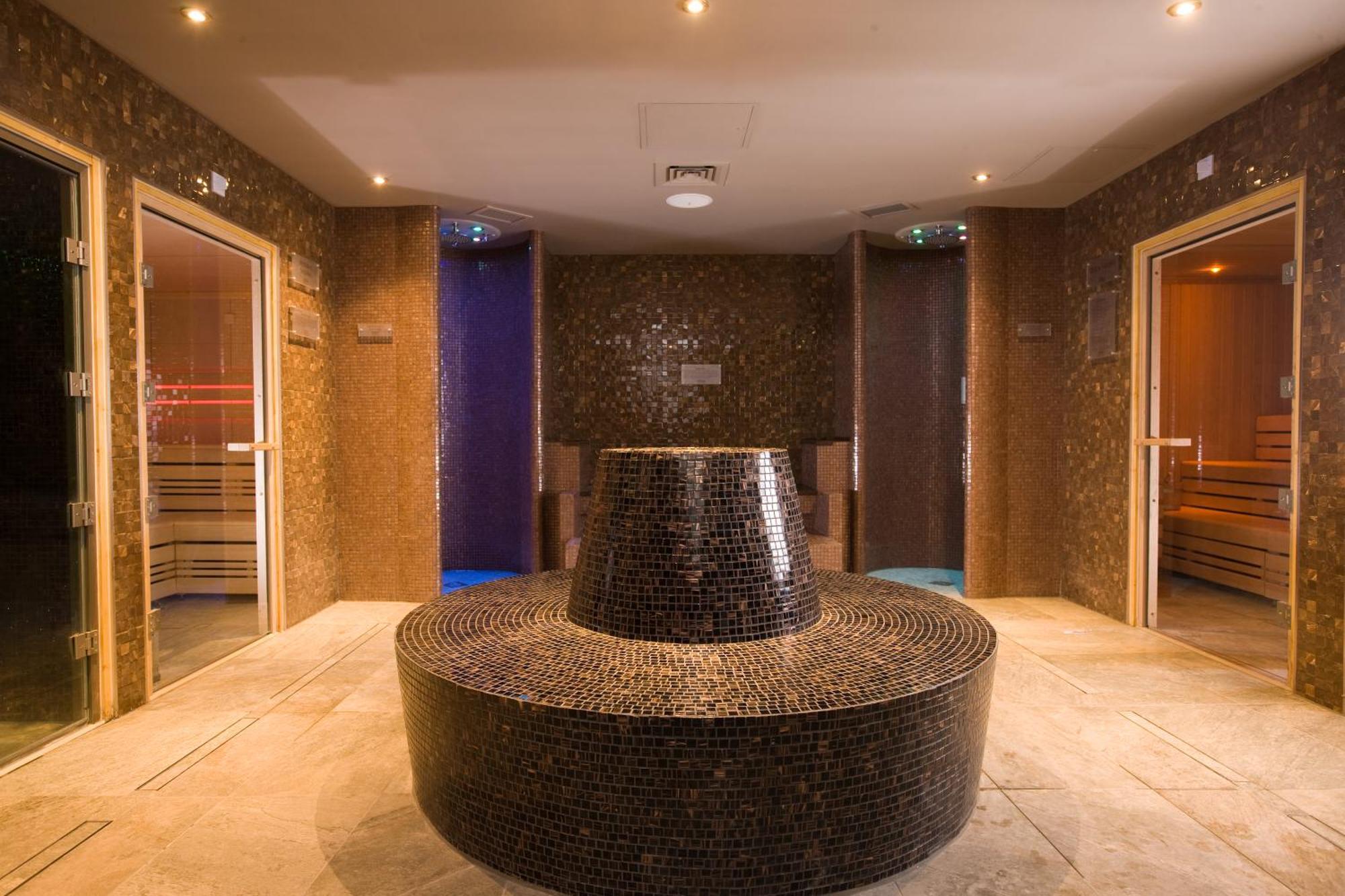 Ledsham  Macdonald Craxton Wood Hotel & Spa מראה חיצוני תמונה